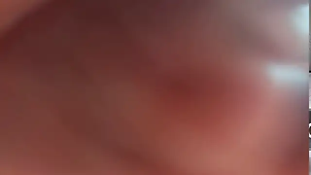 Snapshot of slutnectar chatting on June 27, 1:11 am slutnectar online show from June 27, 1:11 am