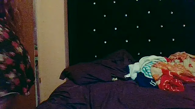 Jennxdolls online show from June 3, 3:40 am