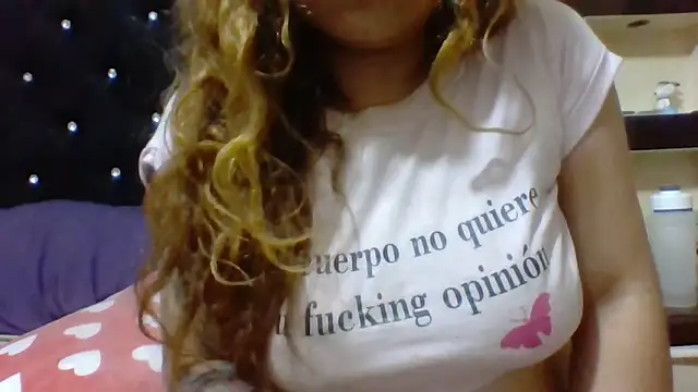 Jennxdolls online show from January 22, 5:05 am