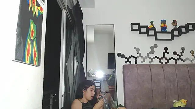 Snapshot of Liza_Thurner chatting on March 12, 12:09 am Liza Thurner online show from March 12, 12:09 am