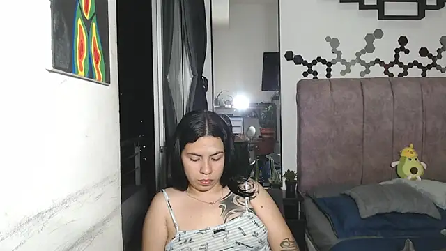 Snapshot of Liza_Thurner chatting on February 26, 11:52 pm Liza Thurner online show from February 26, 11:52 pm