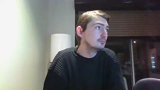 Wesleymodel online show from February 4, 5:30 pm