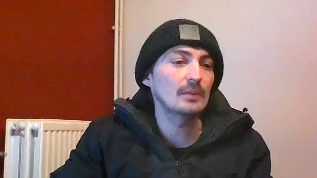 Wesleymodel online show from January 14, 7:50 pm