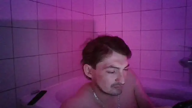 Wesleymodel online show from April 2, 12:40 am