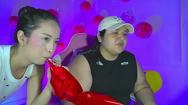 little-Emma online show from February 15, 3:18 am