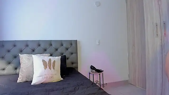 Deborah Colins online show from October 30, 5:43 pm