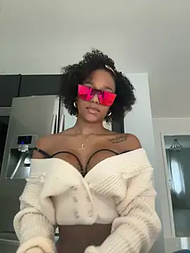 Black Dolll online show from March 4, 7:30 am