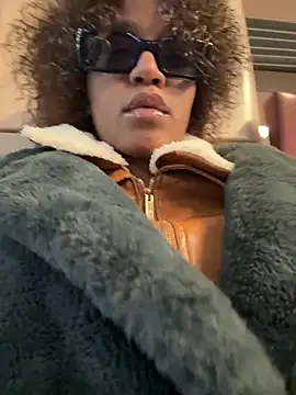 Black Dolll online show from November 7, 10:09 am