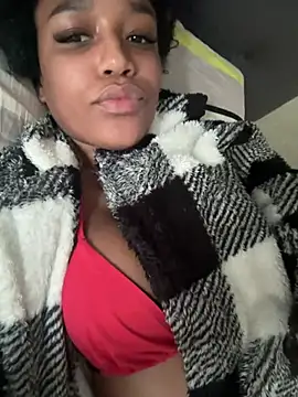 Black Dolll online show from March 15, 3:16 pm