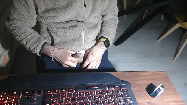 Adri gard online show from April 19, 8:33 pm