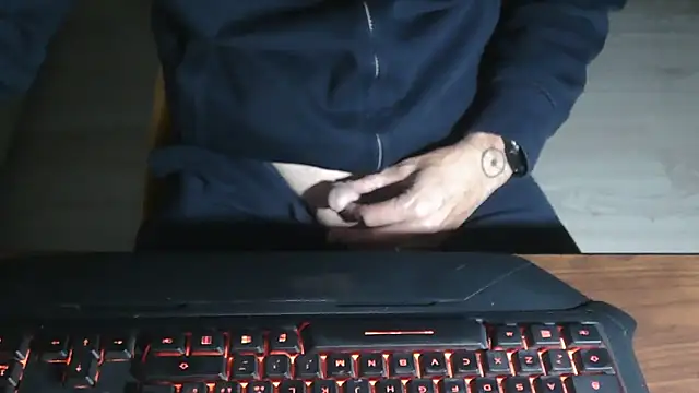 Snapshot of Adri_gard chatting on October 26, 8:53 pm Adri gard online show from October 26, 8:53 pm