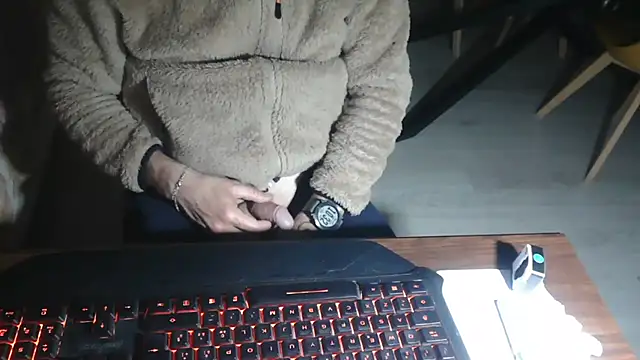 Adri gard online show from April 7, 8:32 pm