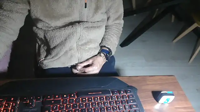 Adri gard online show from April 10, 8:38 pm