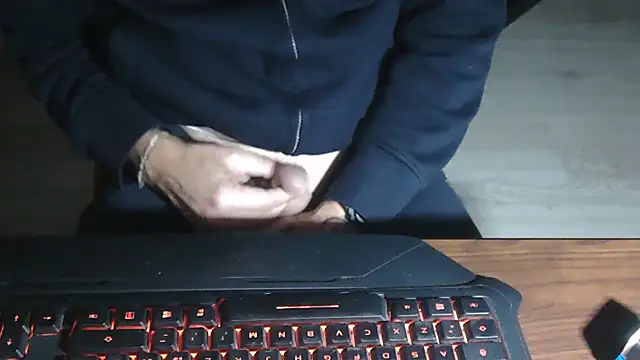 Snapshot of Adri_gard chatting on November 13, 9:51 pm Adri gard online show from November 13, 9:51 pm