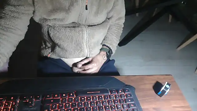 Adri gard online show from April 9, 8:26 pm