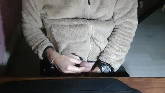 Adri gard online show from December 15, 9:09 pm