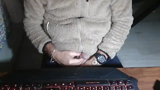 Snapshot of Adri_gard chatting on November 24, 9:26 pm Adri gard online show from November 24, 9:26 pm