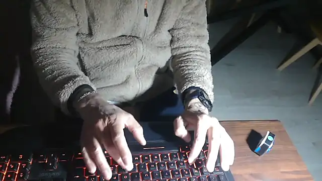 Adri gard online show from April 12, 8:34 pm