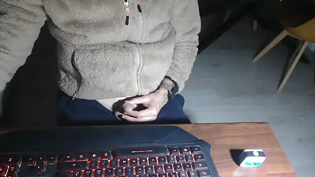 Adri gard online show from March 3, 9:11 pm