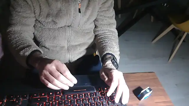 Adri gard online show from March 31, 8:44 pm