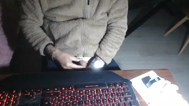 Adri gard online show from April 4, 8:26 pm