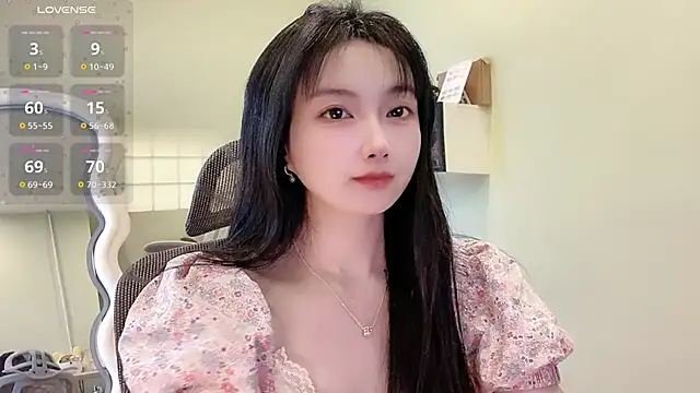 Snapshot of Nery_Asian chatting on February 23, 6:03 am Nery Asian online show from February 23, 6:03 am