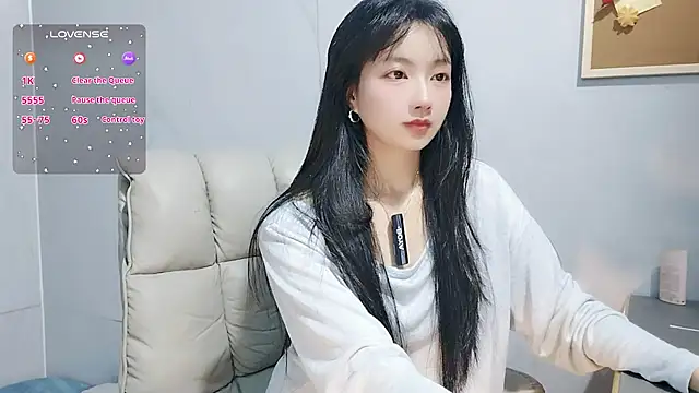 Snapshot of Nery_Asian chatting on October 3, 2:37 am Nery Asian online show from October 3, 2:37 am