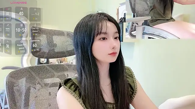 Snapshot of Nery_Asian chatting on February 9, 6:11 am Nery Asian online show from February 9, 6:11 am