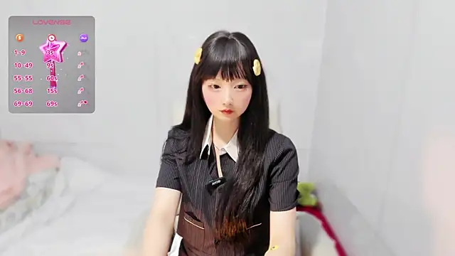 Snapshot of Nery_Asian chatting on September 15, 4:35 am Nery Asian online show from September 15, 4:35 am