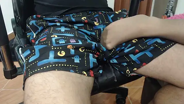 OldManAndGirlishLady online show from May 23, 2:21 am