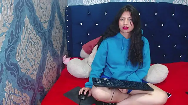 Lilyevansx online show from March 14, 1:57 pm