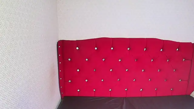 Lilyevansx online show from April 26, 4:04 pm