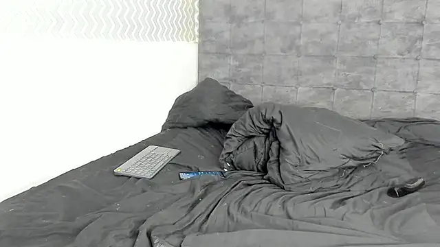 Ariana Salazar online show from March 26, 3:38 am