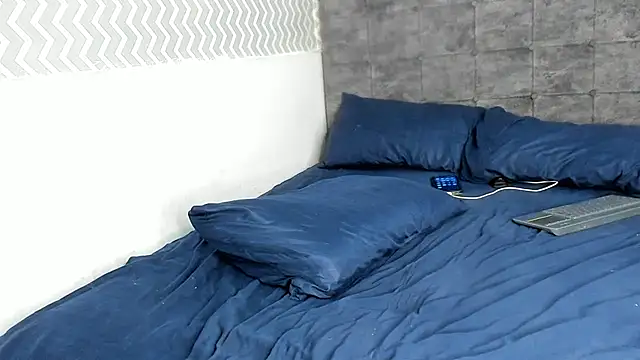 Snapshot of Ariana_Salazar chatting on February 20, 6:28 am Ariana Salazar online show from February 20, 6:28 am