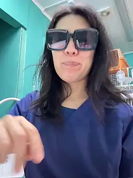 Reinacatchile online show from February 14, 3:34 pm