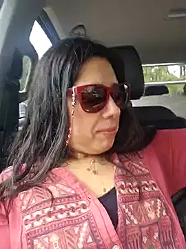 Snapshot of Reinacatchile chatting on February 2, 8:41 pm Reinacatchile online show from February 2, 8:41 pm