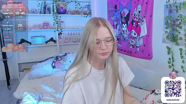 Snapshot of Milia_Parker chatting on February 3, 10:21 pm Milia Parker online show from February 3, 10:21 pm