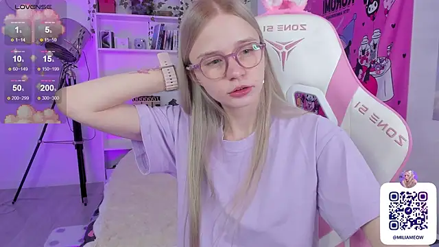 Snapshot of Milia_Parker chatting on February 9, 1:55 am Milia Parker online show from February 9, 1:55 am