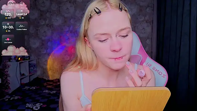 Milia Parker online show from March 27, 1:36 am