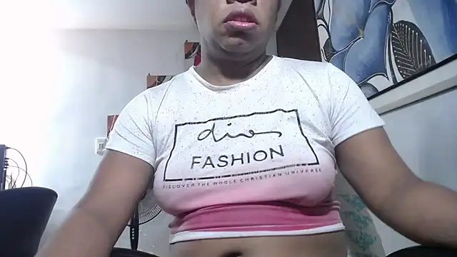 Snapshot of tsbigcock10incock chatting on July 19, 5:10 pm tsbigcock10incock online show from July 19, 5:10 pm