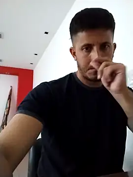 Snapshot of Jota_show chatting on March 23, 12:58 am Jota show online show from March 23, 12:58 am