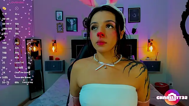 Charlotte  Benett online show from February 27, 4:12 am