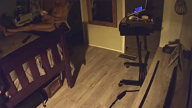 flasher15 online show from April 9, 1:18 am