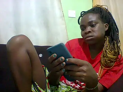 Snapshot of sexxyqueenn22 chatting on November 27, 4:07 pm sexxyqueenn22 online show from November 27, 4:07 pm