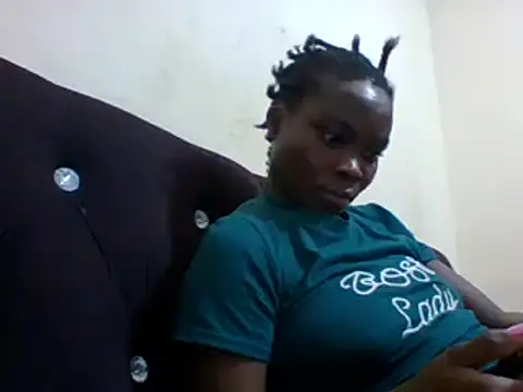 Snapshot of sexxyqueenn22 chatting on February 16, 10:00 pm sexxyqueenn22 online show from February 16, 10:00 pm