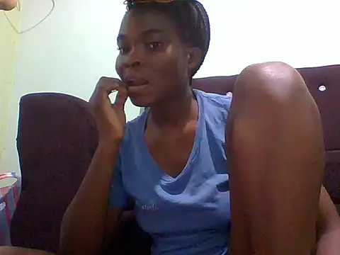 Snapshot of sexxyqueenn22 chatting on November 15, 7:40 pm sexxyqueenn22 online show from November 15, 7:40 pm