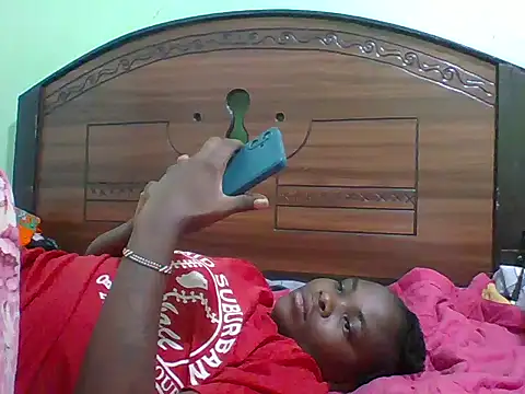 Snapshot of sexxyqueenn22 chatting on October 4, 1:56 pm sexxyqueenn22 online show from October 4, 1:56 pm