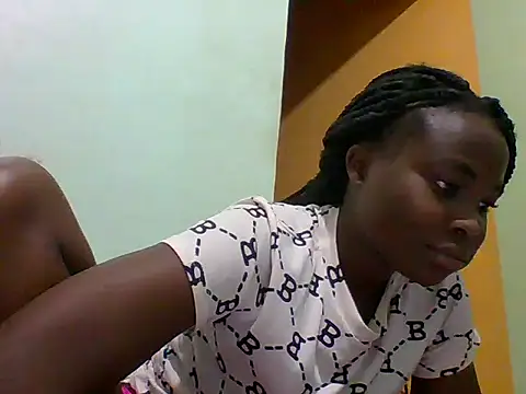 Snapshot of sexxyqueenn22 chatting on November 30, 4:19 pm sexxyqueenn22 online show from November 30, 4:19 pm