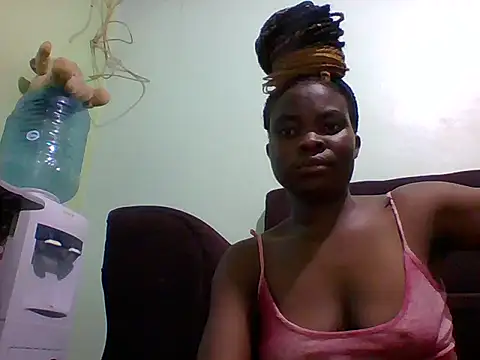 Snapshot of sexxyqueenn22 chatting on November 2, 12:48 am sexxyqueenn22 online show from November 2, 12:48 am