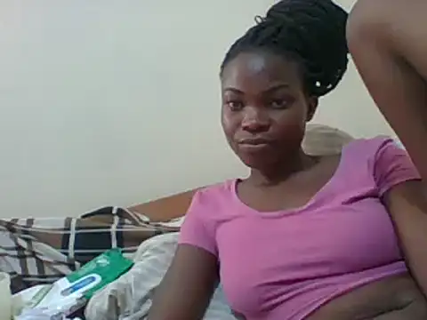 Snapshot of sexxyqueenn22 chatting on December 31, 5:33 am sexxyqueenn22 online show from December 31, 5:33 am